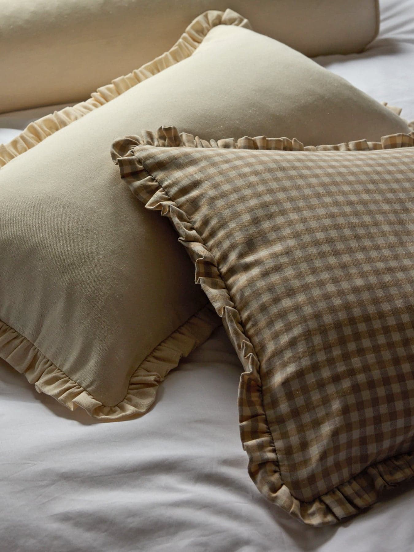 Laura Cushion Cover
